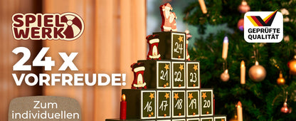 Calendario dell'avvento da riempire piramide di regali